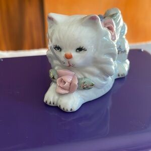 Vintage Porcelain Cat/Flowers w/Gold Trim from Prince Edward Island Collectible